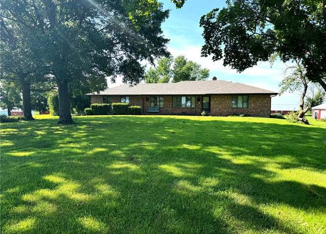 Property at 24984 P Hwy, Gallatin, MO 64640, 2 beds, 2.5 baths