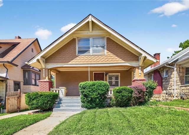 Property at 4526 Montgall Ave, Kansas City, MO 64130, 3 beds, 3 baths
