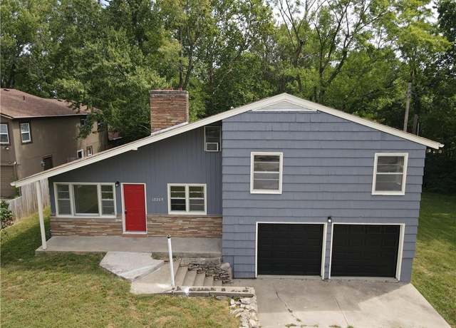 Property at 13205 Byars Rd, Grandview, MO 64030, 4 beds, 1.5 baths