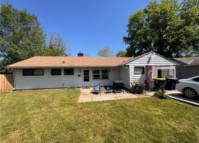 Property at 7104 E 107th Pl, Kansas City, MO 64134, 4 beds, 2 baths