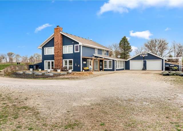 Property at 24545 W 327th St, Paola, KS 66071, 3 beds, 3.5 baths