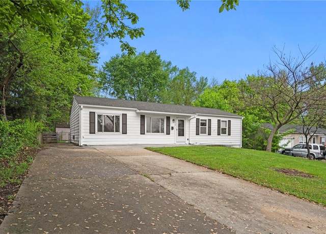 Property at 15016 Fuller St, Grandview, MO 64030, 3 beds, 1 bath