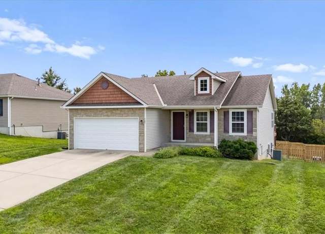 Property at 505 Logan Ave, Belton, MO 64012, 3 beds, 2 baths