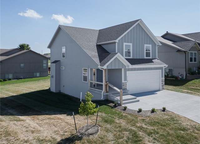 Property at 11143 Nogard Ave, Kansas City, KS 66109, 3 beds, 2.5 baths