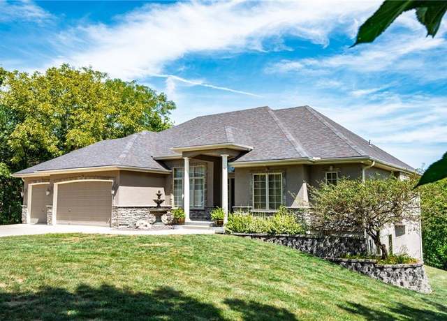 Property at 7103 S Hillside School Rd S, Oak Grove, MO 64075, 4 beds, 3.5 baths