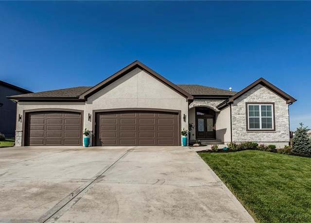 Property at 15475 W 172nd Ct, Olathe, KS 66062, 4 beds, 3 baths