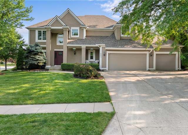 Property at 2201 SW Forestpark Cir, Lee's Summit, MO 64081, 4 beds, 4 baths