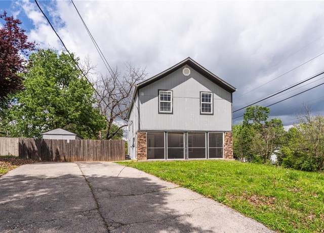 Property at 2922 N 81st St, Kansas City, KS 66109, 5 beds, 3 baths