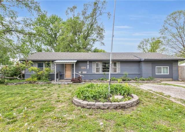 Property at 524 Truman St, Pomona, KS 66076, 3 beds, 1.5 baths
