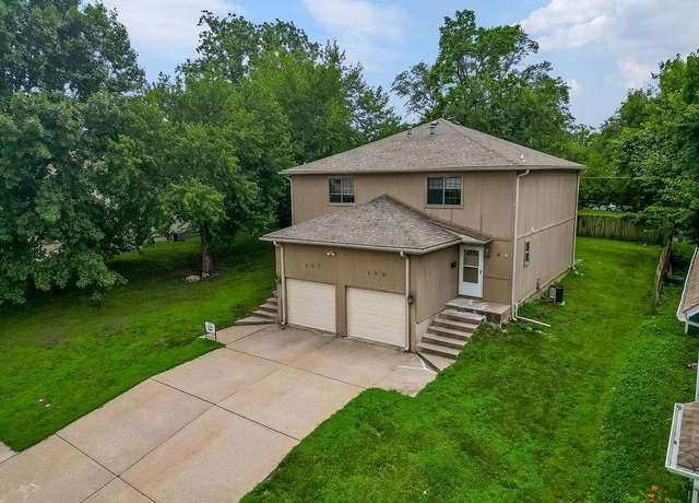 Property at 507 Pawnee St, Leavenworth, KS 66048, 4 beds, 3 baths