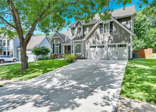 Property at 12904 Knox St, Overland Park, KS 66213, 4 beds, 3 baths