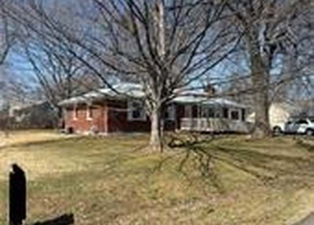 Property at 1002 N Metcalf Ter, Louisburg, KS 66053, 4 beds, 2.5 baths