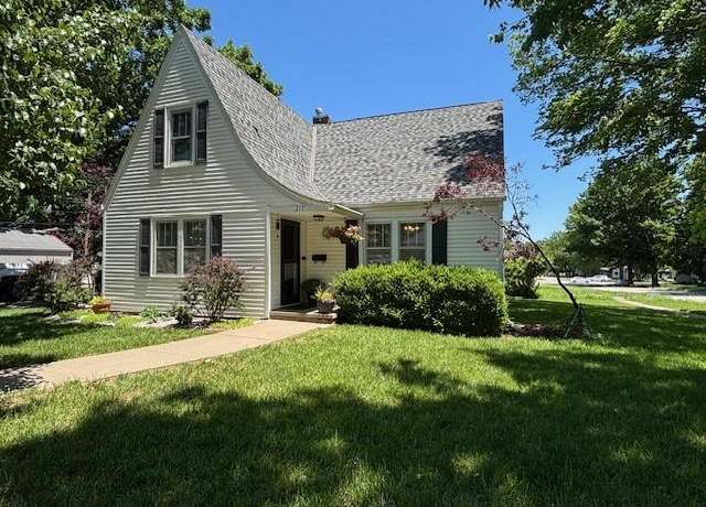 Property at 217 S 5th ST St, Burlington, KS 66839, 6 beds, 2 baths