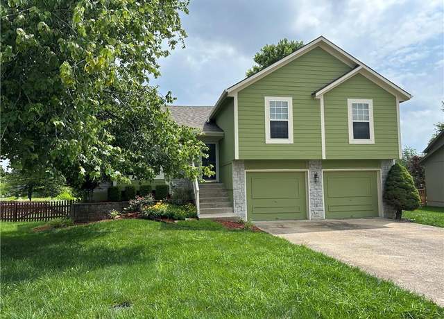 Property at 613 Old Paint Rd, Raymore, MO 64083, 3 beds, 2 baths