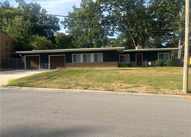 Property at 630 NE 41st Ter, Kansas City, MO 64116, 3 beds, 2 baths