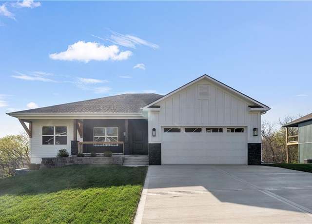 Property at 2517 SW Mitchell St, Oak Grove, MO 64075, 5 beds, 3 baths