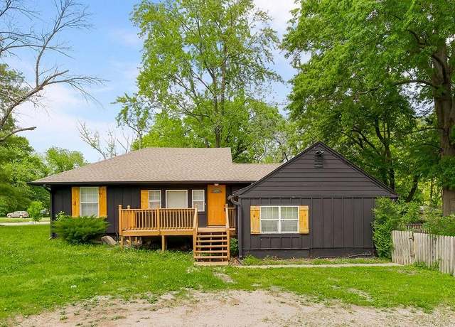 Property at 14213 S Haven Rd, Grandview, MO 64030, 4 beds, 2 baths