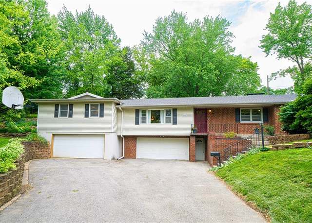 Property at 2002 N 29th St, St Joseph, MO 64506, 4 beds, 3 baths