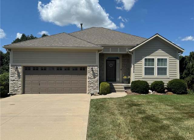 Property at 20374 W 199th Ter, Spring Hill, KS 66083, 3 beds, 3 baths