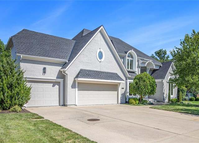 Property at 12406 W 129th St, Overland Park, KS 66213, 5 beds, 4.5 baths