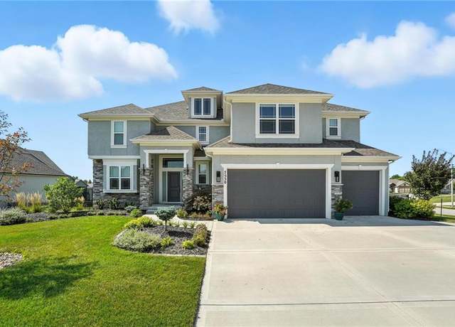 Property at 7550 N Gower Ave, Kansas City, MO 64151, 5 beds, 6.5 baths