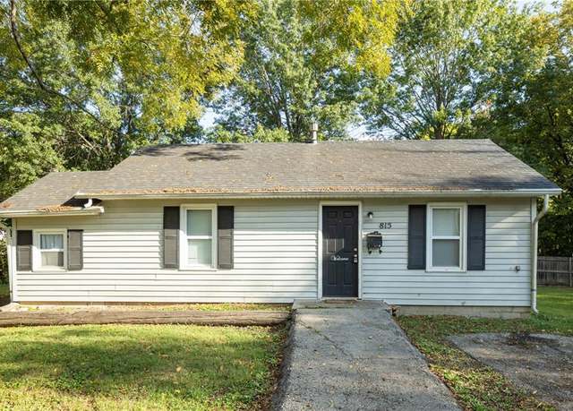 Photo of 815 Pine St, Pleasant Hill, MO 64080