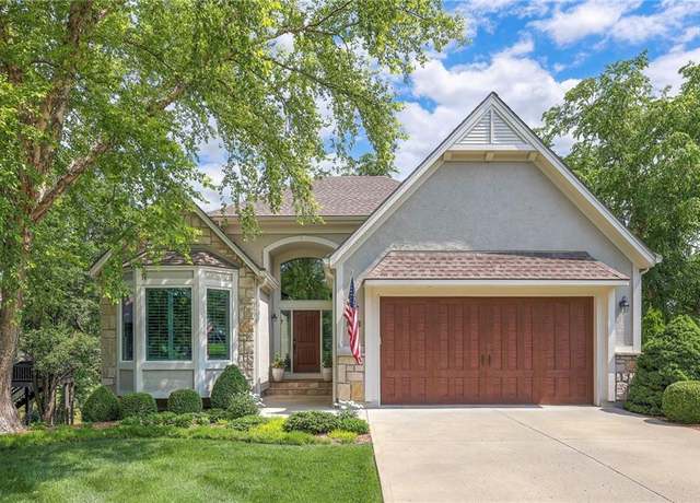 Property at 20324 W 98th St, Lenexa, KS 66220, 4 beds, 3 baths