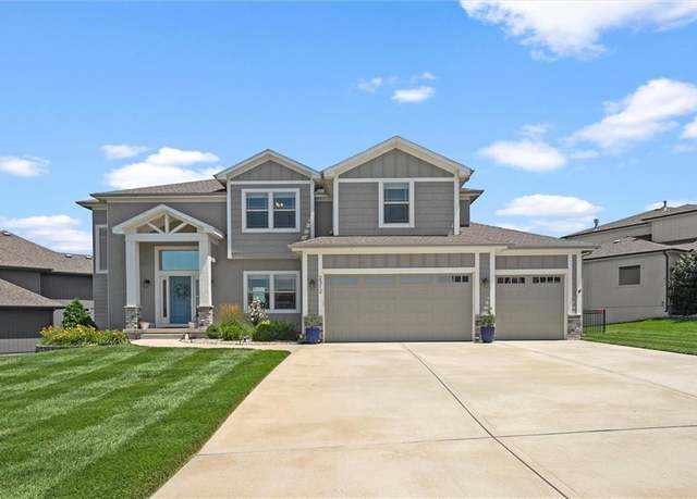 Property at 2312 SW Morris Dr, Lee's Summit, MO 64082, 5 beds, 4.5 baths