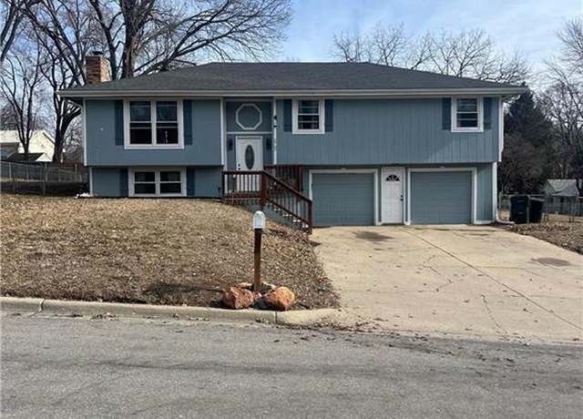 Property at 2707 Wilson Ave, Leavenworth, KS 66048, 4 beds, 3 baths