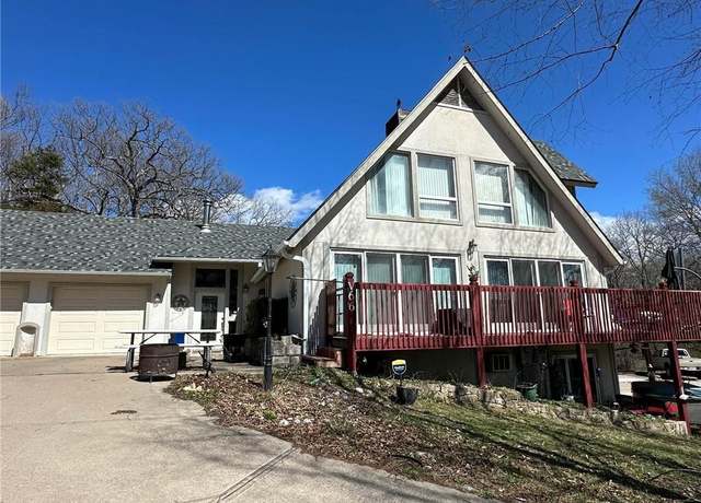 Property at 66 V St, Lake Lotawana, MO 64086, 4 beds, 3.5 baths