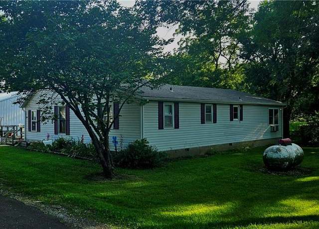 Property at 509 N Erwin St, Urich, MO 64788, 2 beds, 2 baths