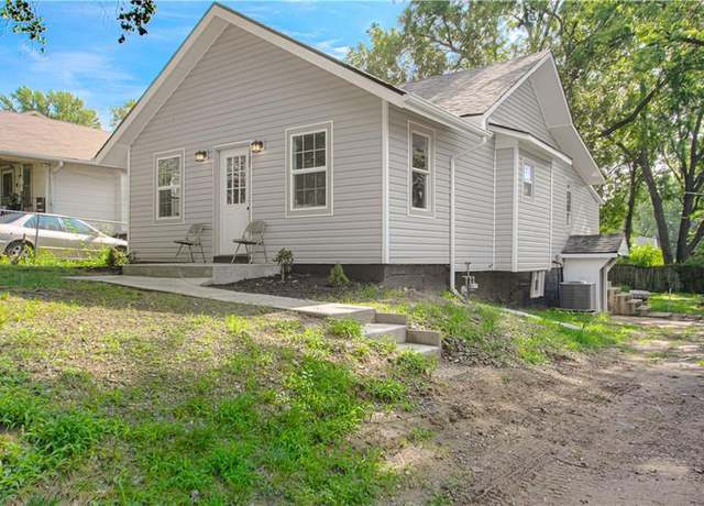 Property at 107 N Ditzler Ave, Independence, MO 64053, 3 beds, 2 baths