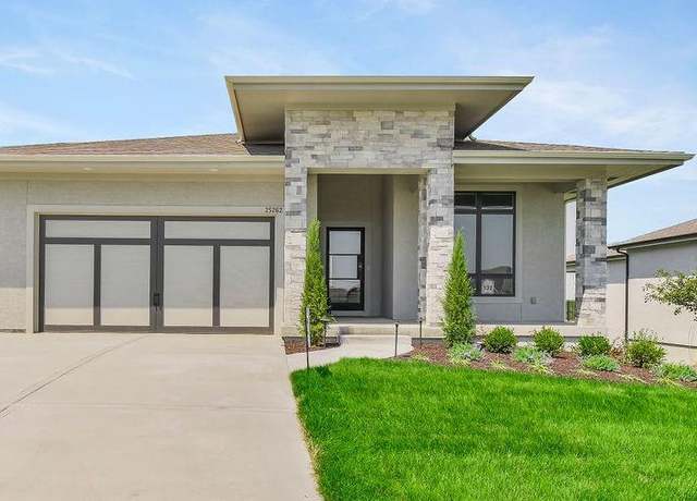 Property at 16159 S Kaw St, Olathe, KS 66062, 4 beds, 3 baths