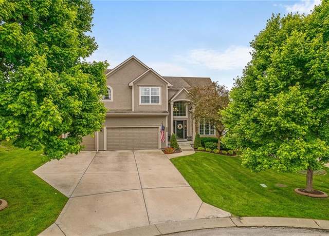 Property at 2703 SW 9th Ter, Lee's Summit, MO 64081, 4 beds, 4.5 baths