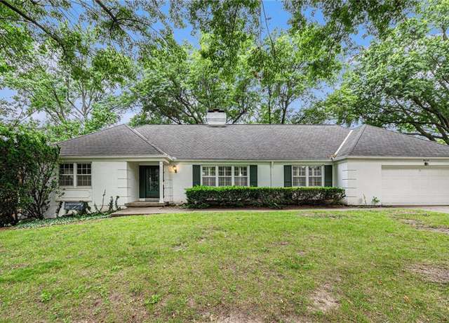 Property at 9824 Overbrook Rd, Leawood, KS 66206, 4 beds, 3.5 baths