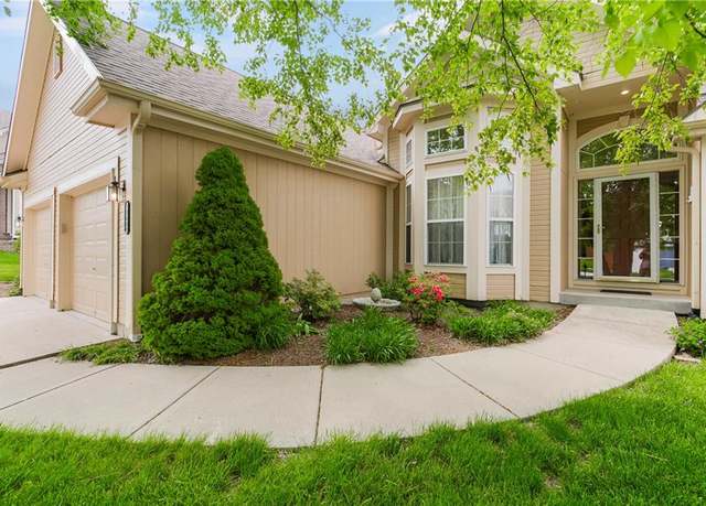 Property at 13600 Wagon Pass Rd, Platte City, MO 64079, 4 beds, 3 baths