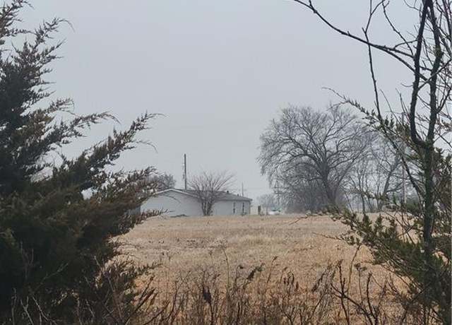 Property at 10 Falcons Roost Dr, Linn Valley, KS 66040