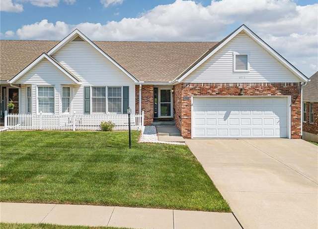 Property at 3915 Wellington Dr, St Joseph, MO 64506, 2 beds, 2 baths