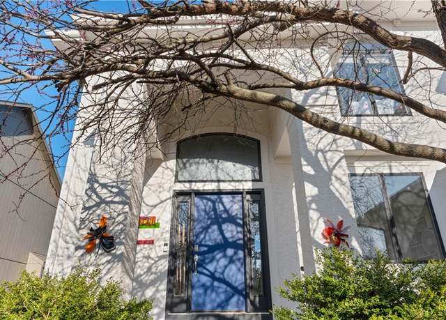 Property at 11273 S Lakecrest Dr, Olathe, KS 66061, 5 beds, 4.5 baths