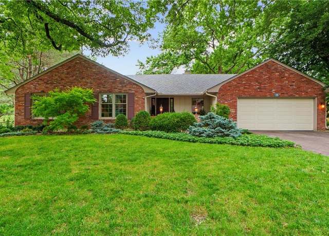 Property at 7207 W 100th Pl, Overland Park, KS 66212, 3 beds, 2 baths