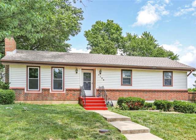 Property at 1139 N Walker Ln, Olathe, KS 66061, 3 beds, 2.5 baths