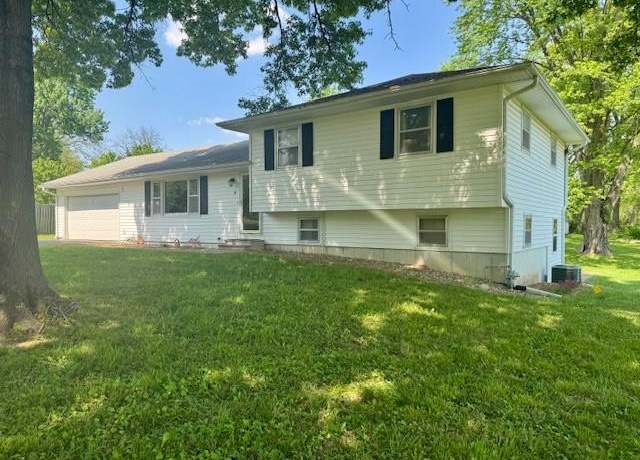 Property at 14 Circle Ln, Plattsburg, MO 64477, 3 beds, 2.5 baths