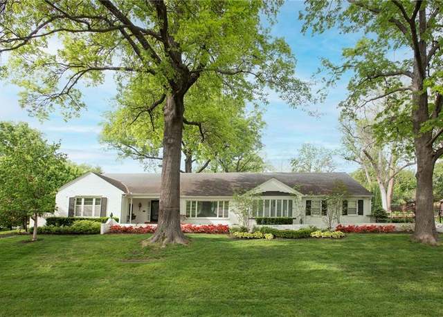 Property at 1240 W 64th Ter, Kansas City, MO 64113, 5 beds, 4.5 baths