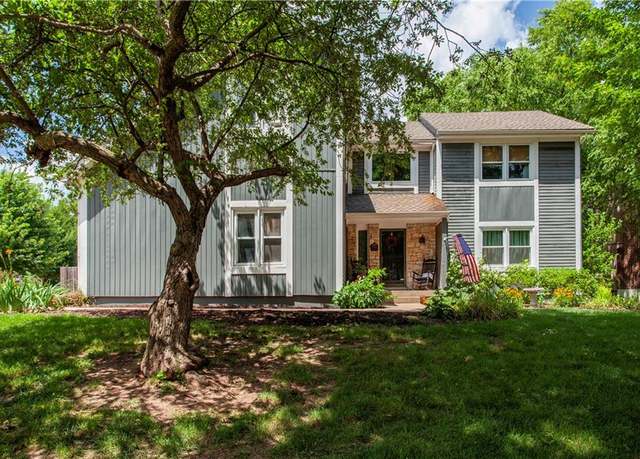 Property at 16024 W Beckett Ln, Olathe, KS 66062, 3 beds, 3.5 baths