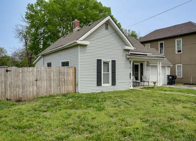 Property at 402 E Walnut St, Independence, MO 64050, 2 beds, 1 bath