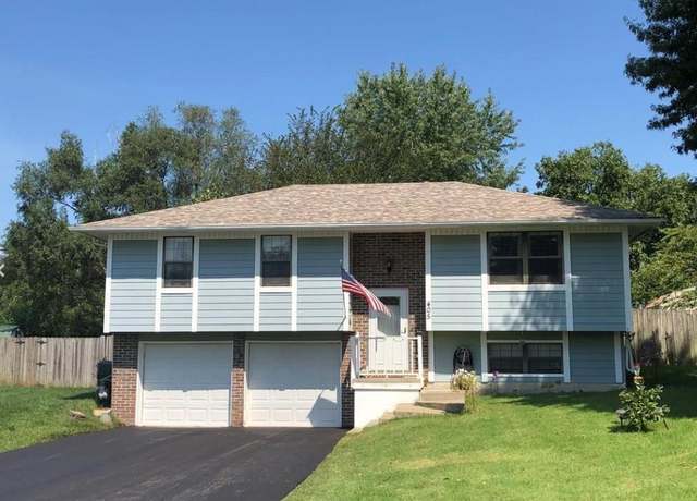 Property at 405 E Rose Cir, Odessa, MO 64076, 4 beds, 2 baths