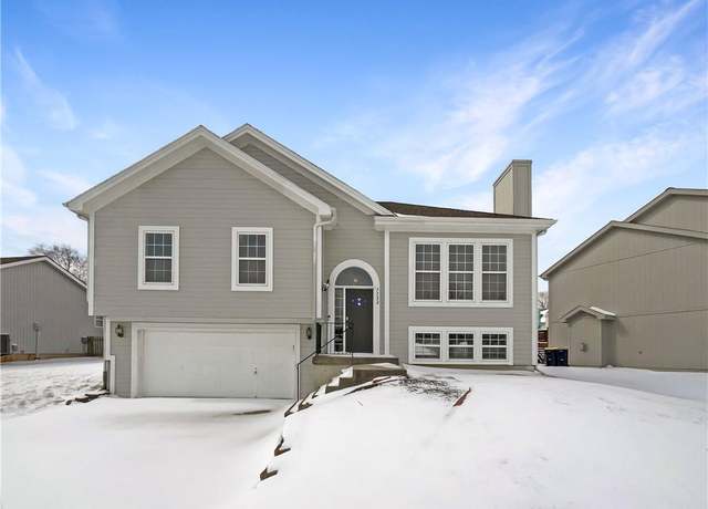 Property at 7722 N Norton Ave, Kansas City, MO 64119, 3 beds, 2.5 baths