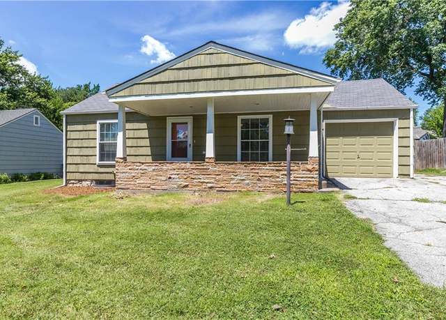 Property at 1306 W 29th St S, Independence, MO 64052, 2 beds, 1 bath