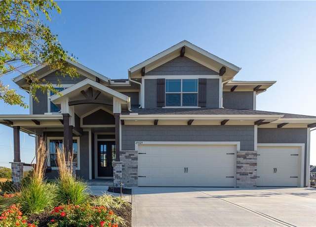 Property at 15381 W 162nd St, Olathe, KS 66062, 4 beds, 3.5 baths