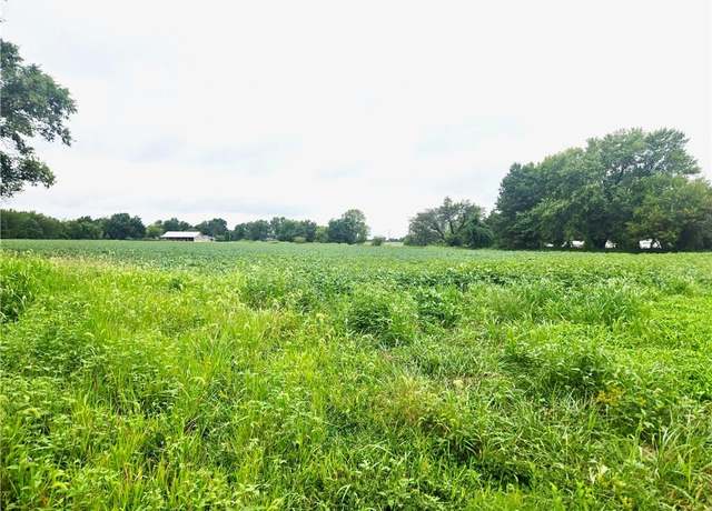 Property at 809 W Craig Rd, Pittsburg, KS 66762, 3 beds, 1 bath